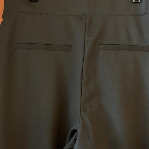 SHAPERMINT NWT Women's Slim Leg Black Pants. Large - Picture 4 of 8